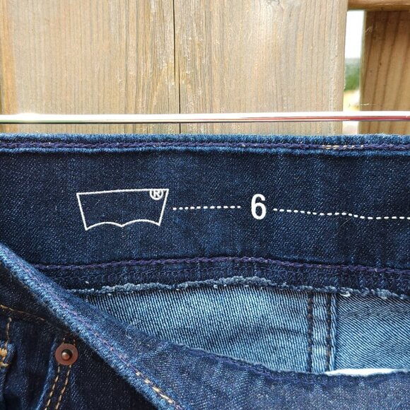 Signature by Levi Strauss & Co. Women’s Shaping Pull-On Super Skinny Jeans Size - Picture 5 of 11